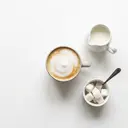 Cappuccino (Getränk) mit Milch 3,5 % Fett und Zucker