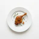 Ente Schenkel, mit Haut, geschmort ohne Fett