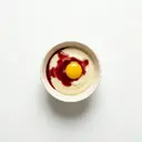 Grießflammeri/Grießpudding, mit Ei und Kirschsaft