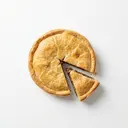 Haselnusspastete mit Mürbeteig, gebacken