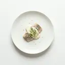 Hering gegart, mit Meerrettichsauce von heller/weißer Grundsauce