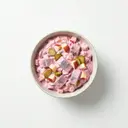 Heringssalat mit Apfel, Gewürzgurke und Mayonnaise, gestreckt mit saurer/süßer Sahne