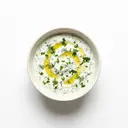 Joghurt-Dip mit Kräutern