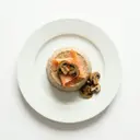 Kalbfleischpudding mit Lachsschinken und Champignons