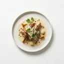 Kalbskeule geschmort, mit Sahnesauce von dunkler/brauner Grundsauce