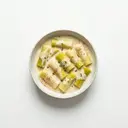 Lauch/Porree, gedünstet, mit Bechamelsauce