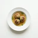 Leberklößchen mit Semmelbröseln