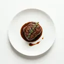 Pfeffersteak vom Rind gebraten, mit Sauce