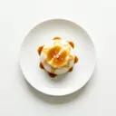 Sahneflammeri/Sahnepudding (als Dessert) mit Karamellsauce