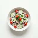 Tomaten-Gurkensalat mit Joghurtmarinade