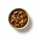 Wildgulasch mit Steinpilzen und Wildsauce von dunkler/brauner Grundsauce