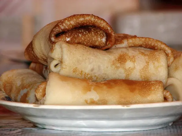 Foto von Klassische Deutsche Pfannkuchen – fertig angerichtet
