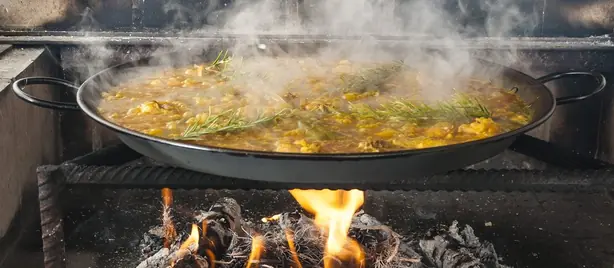 Foto von Spanische Paella nach Valencia-Art (2) – fertig angerichtet