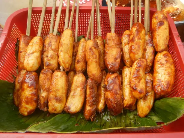 Foto von Philippinische Bananen-Cue mit Karamell – fertig angerichtet