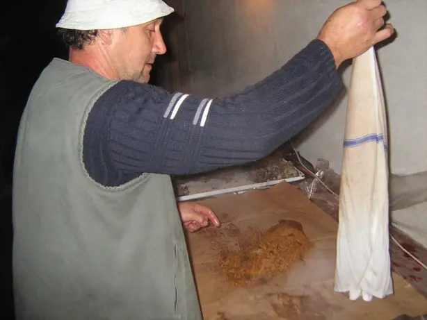 Foto von Klassische Čvarci (Grieben) – fertig angerichtet