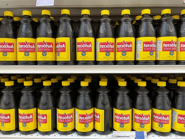 Autocrat Coffee Syrup bottles – Foto: Kenneth C. Zirkel (CC BY-SA 4.0)