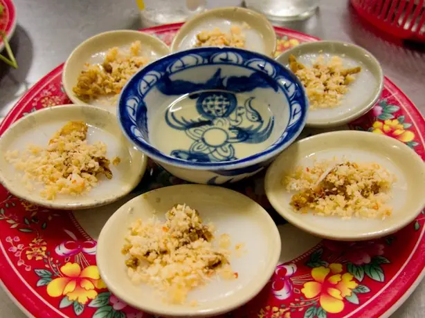 Foto von Vietnamesische Bánh Bèo aus Huế – fertig angerichtet