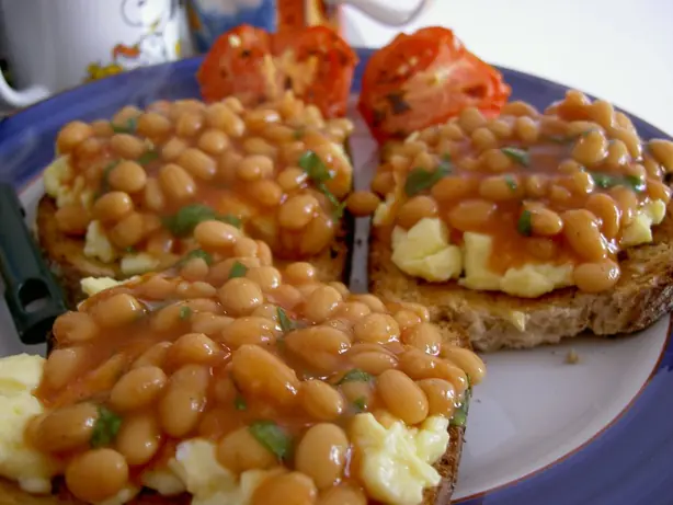 Foto von Amerikanische Baked Beans klassisch – fertig angerichtet