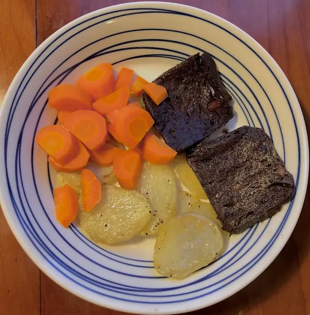 Foto von Westfälischer Panhas hausgemacht – fertig angerichtet