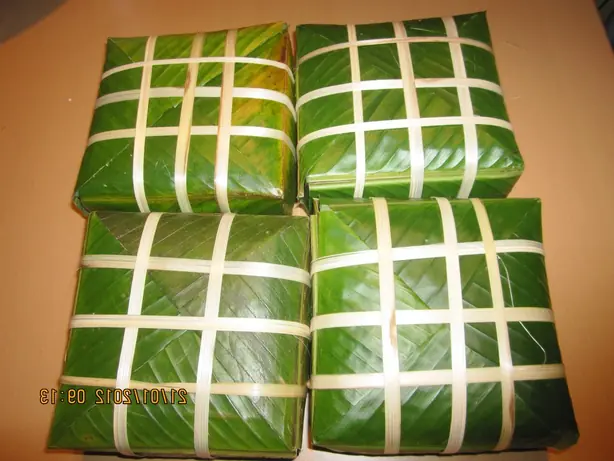 Foto von Vietnamesischer Bánh chưng Klassisch (2) – fertig angerichtet