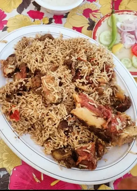 Foto von Bannu-Rindfleisch-Pulao aus Pakistan – fertig angerichtet