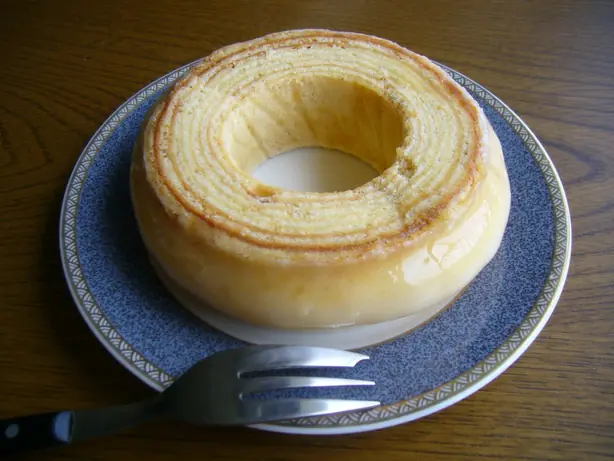 Foto von Deutscher Baumkuchen klassisch – fertig angerichtet