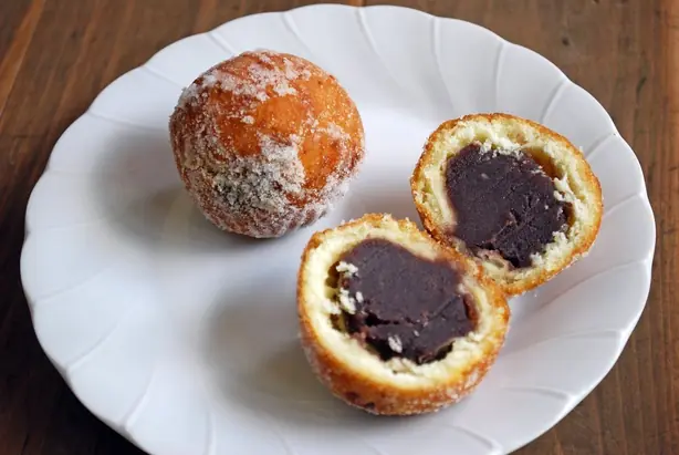 Foto von Japanische An-Doughnuts – fertig angerichtet