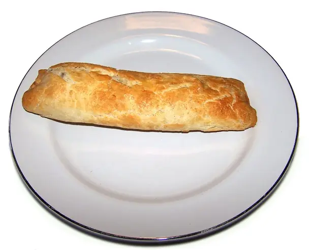 Foto von Englischer Bedfordshire Clanger – fertig angerichtet