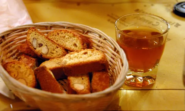Foto von Klassische Italienische Cantuccini – fertig angerichtet