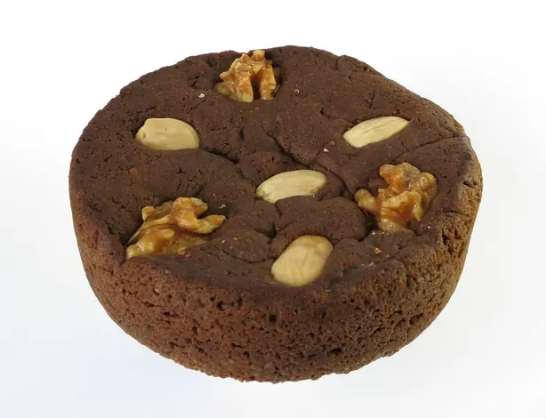 Foto von Madeirischer Honigkuchen mit Gewürzen – fertig angerichtet