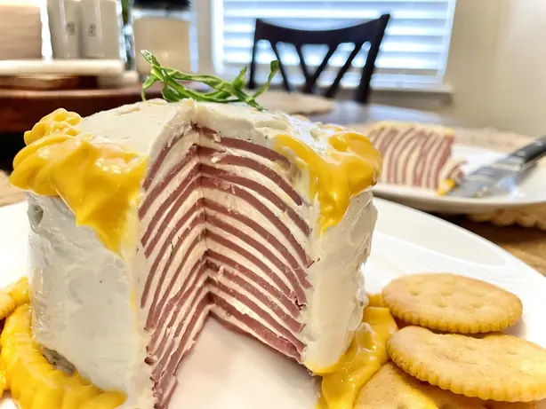 Foto von Südstaaten-Bologna-Kuchen – fertig angerichtet