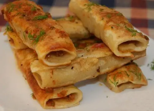 Foto von Armenische Boraki mit Rindfleischfüllung – fertig angerichtet