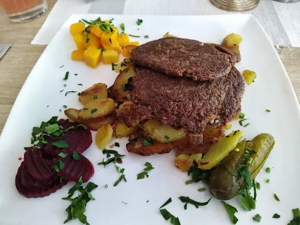 Foto von Klassisches Bremer Knipp – fertig angerichtet