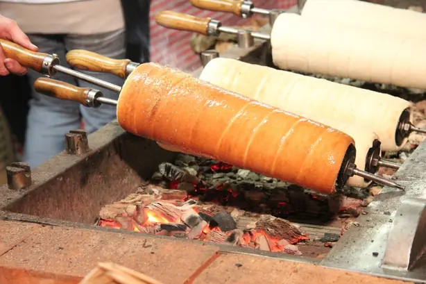 Foto von Siebenbürger Rahm-Hanklich klassisch – fertig angerichtet