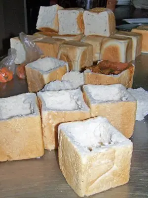 Foto von Südafrikanisches Bunny Chow – fertig angerichtet