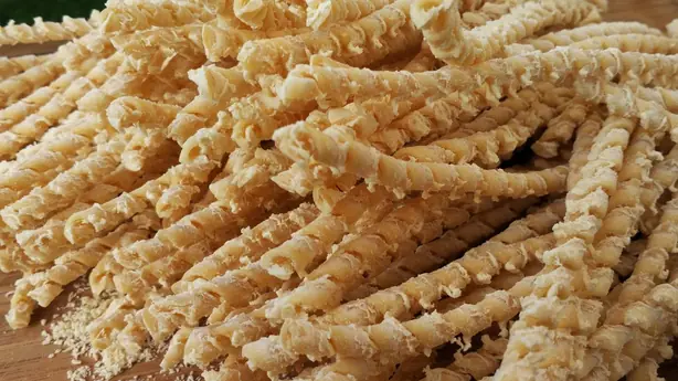 Foto von Sizilianische Busiate alla Trapanese – fertig angerichtet