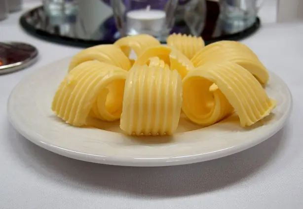 Foto von Klassische Butterlocken – fertig angerichtet