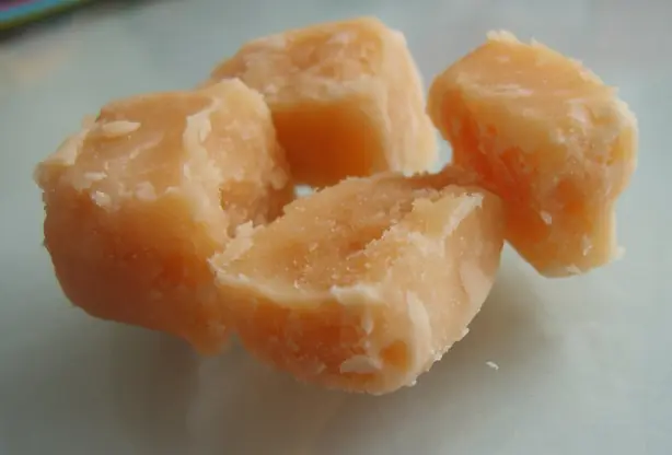 Foto von Schottisches Tablet klassisch – fertig angerichtet