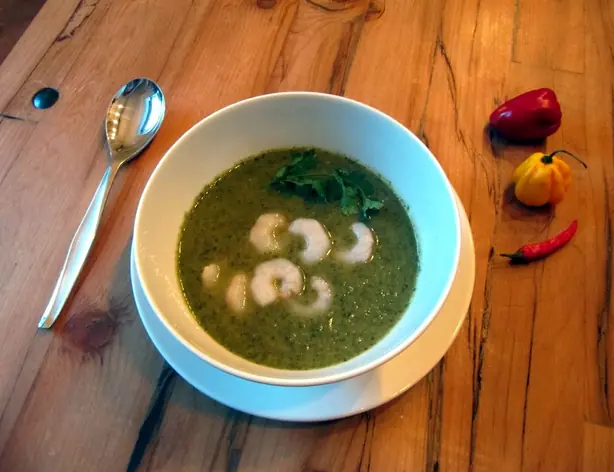 Foto von Trinidadisches Callaloo klassisch – fertig angerichtet
