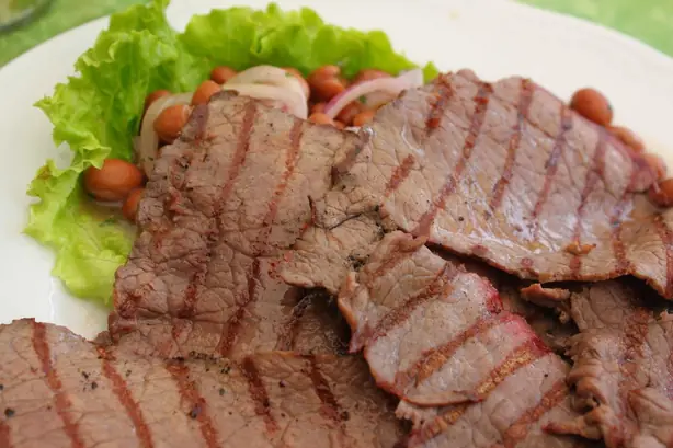 Foto von Trentiner Carne Salada hausgemacht – fertig angerichtet