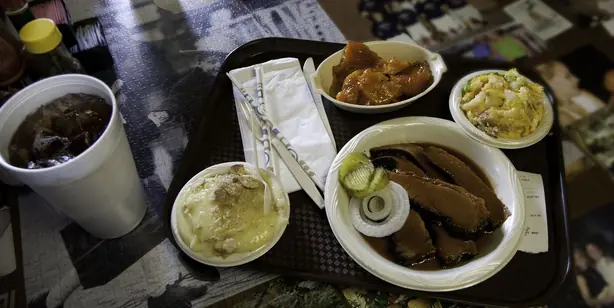 Foto von Texanisches Smoked Brisket – fertig angerichtet