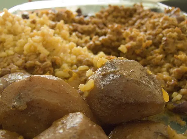 Foto von Sephardischer Sabbat-Eintopf Hamin – fertig angerichtet