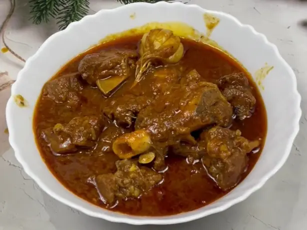 Foto von Original Champaran Ahuna Mutton – fertig angerichtet