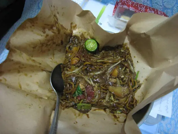 Foto von Penang Char Kway Teow Klassisch – fertig angerichtet