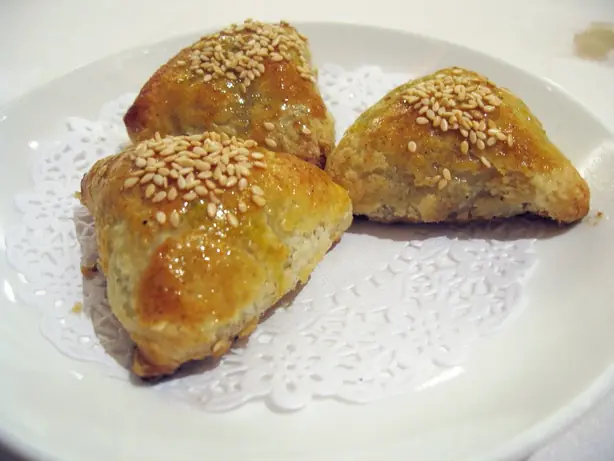 Foto von Chinesisches Blätterteiggebäck Su Bing – fertig angerichtet