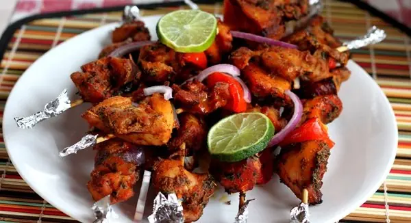 Foto von Indisches Chicken Tikka Klassisch – fertig angerichtet