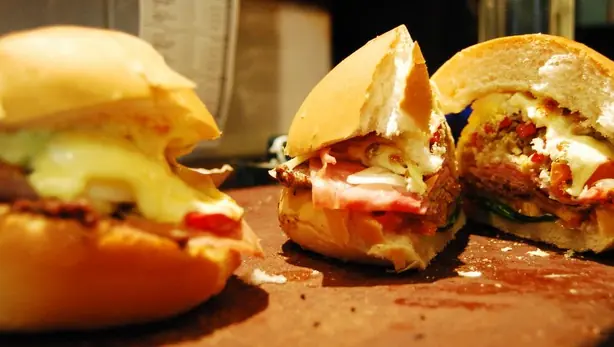 Chivito1 – Foto: Carlinosin at English Wikipedia (CC BY-SA 3.0)