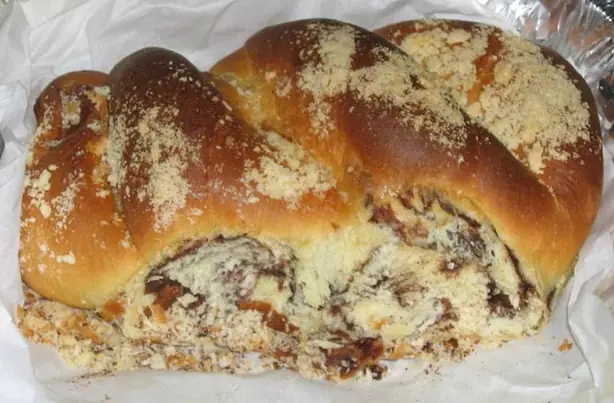 Foto von Polnische Schokoladen-Babka – fertig angerichtet