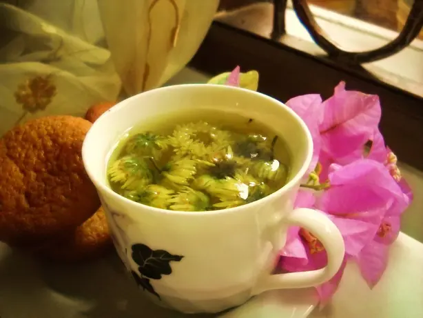 Foto von Chinesischer Chrysanthementee Klassisch – fertig angerichtet