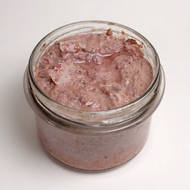 Foto von Hausgemachte Leberwurst – fertig angerichtet